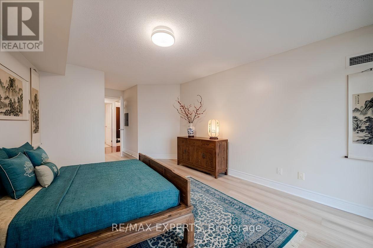 #527 138 BONIS AVENUE - 15
