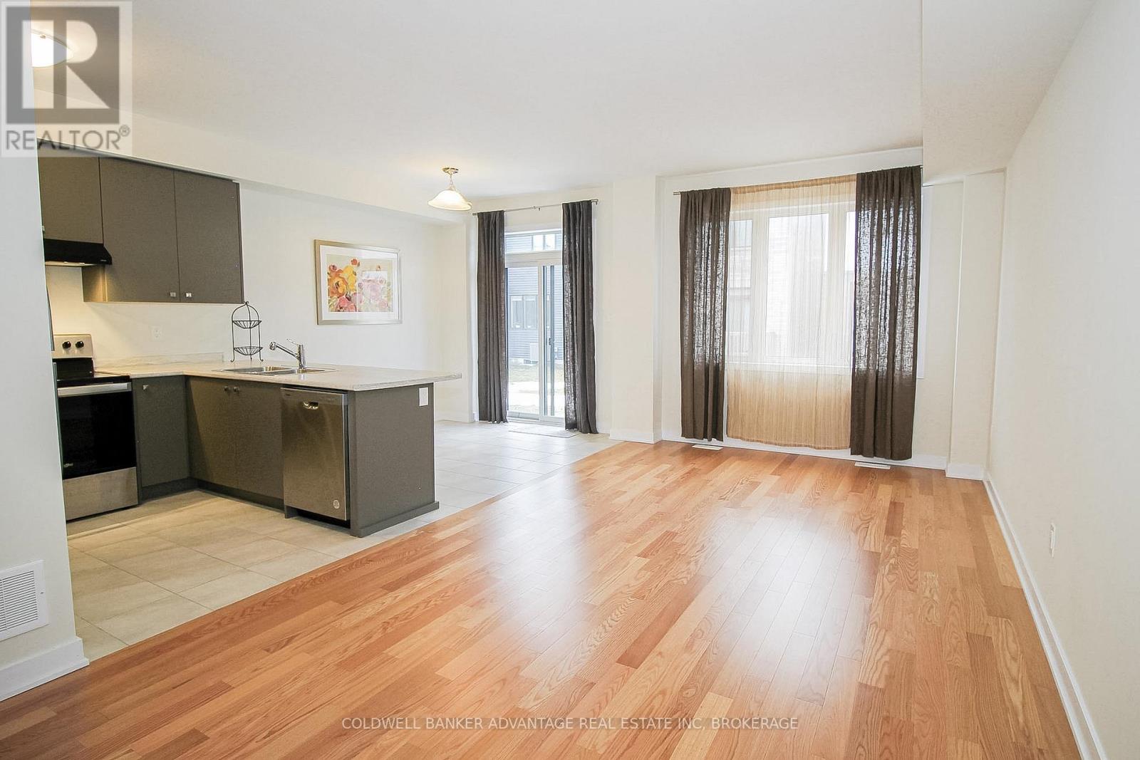77 KEELSON STREET - Image 8