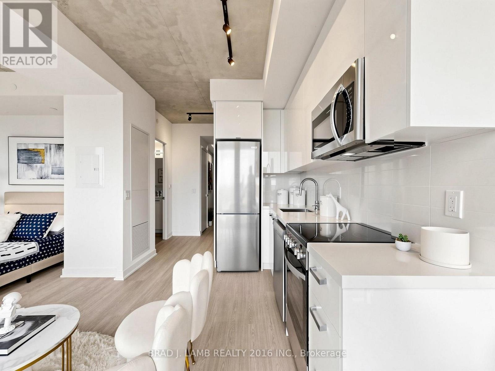 #1908 284 KING STREET E - 16
