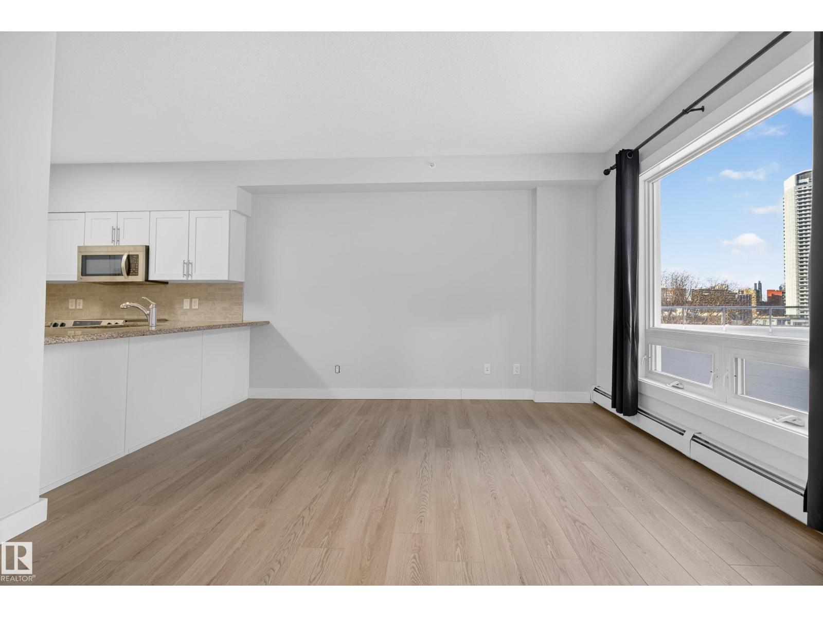 #501 10136 104 ST NW - 7