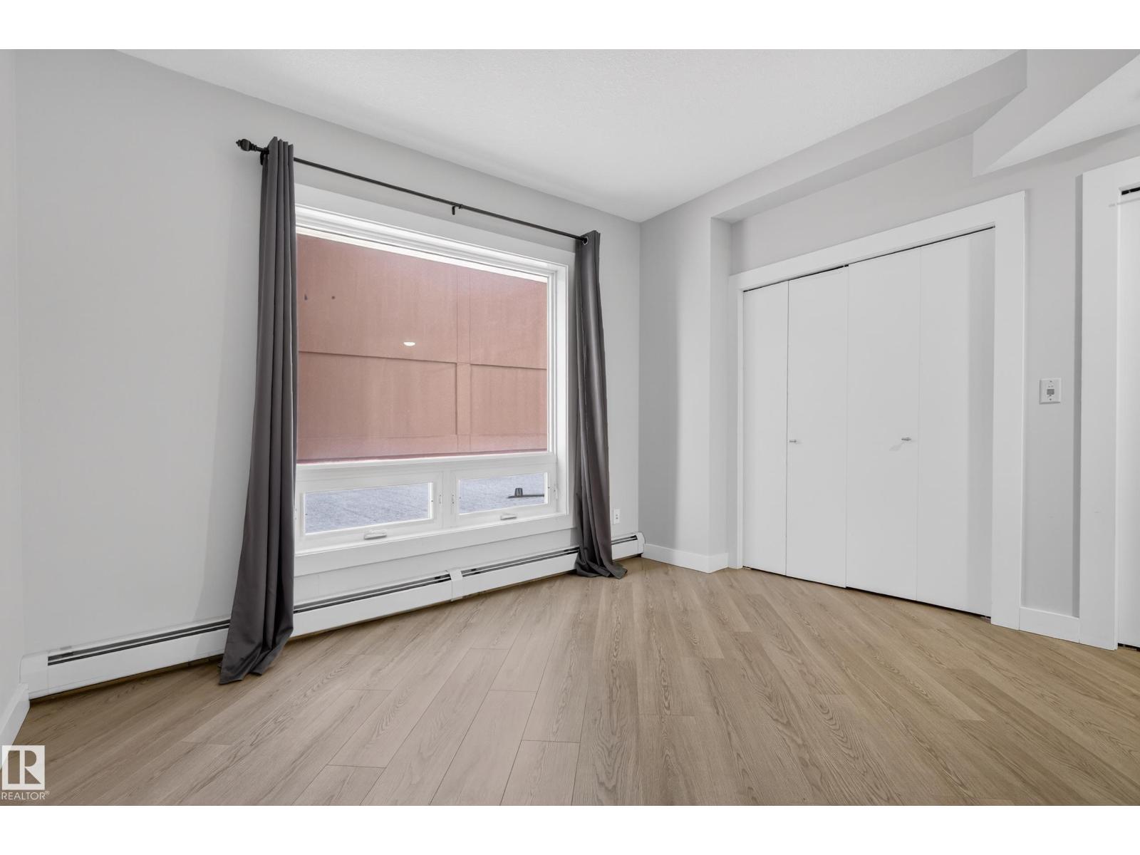#501 10136 104 ST NW - 19