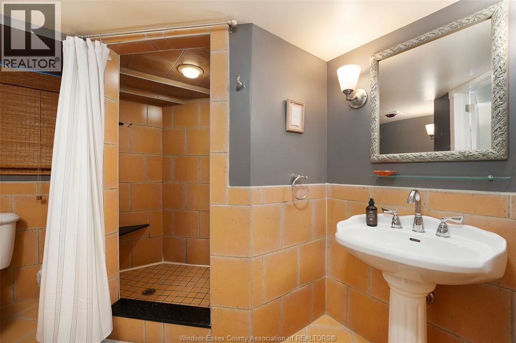 3375 RANKIN - 30