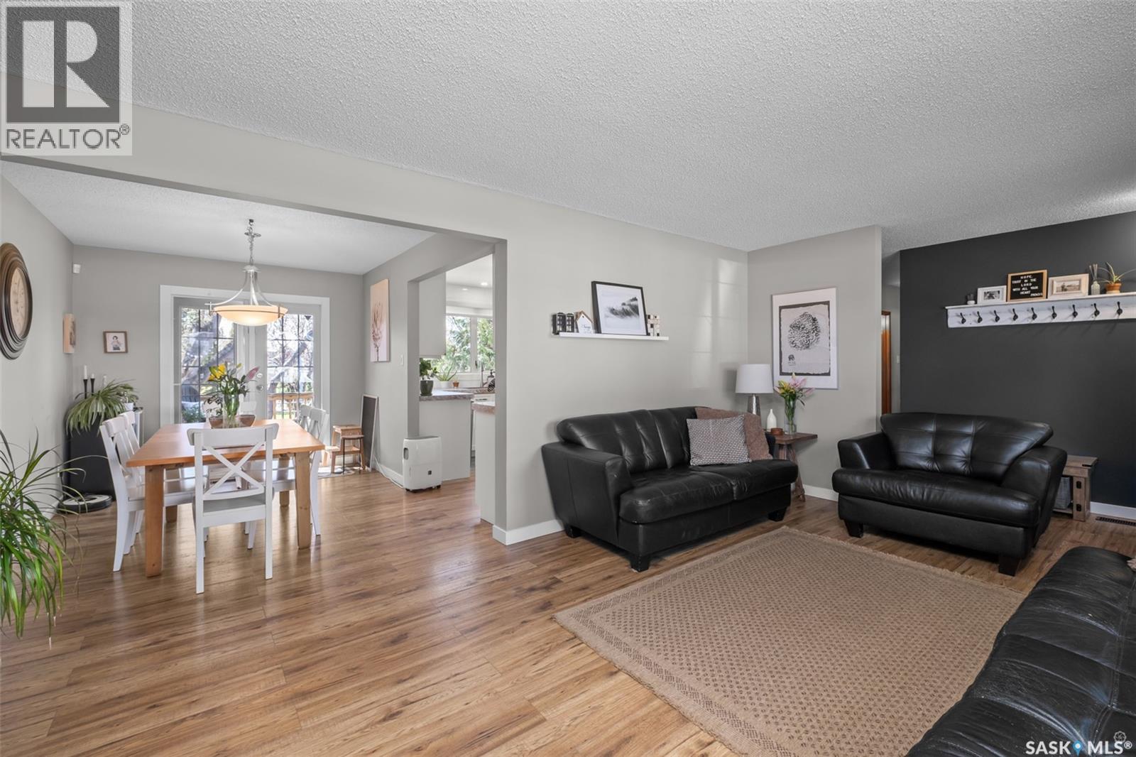 575 27th STREET W - 11