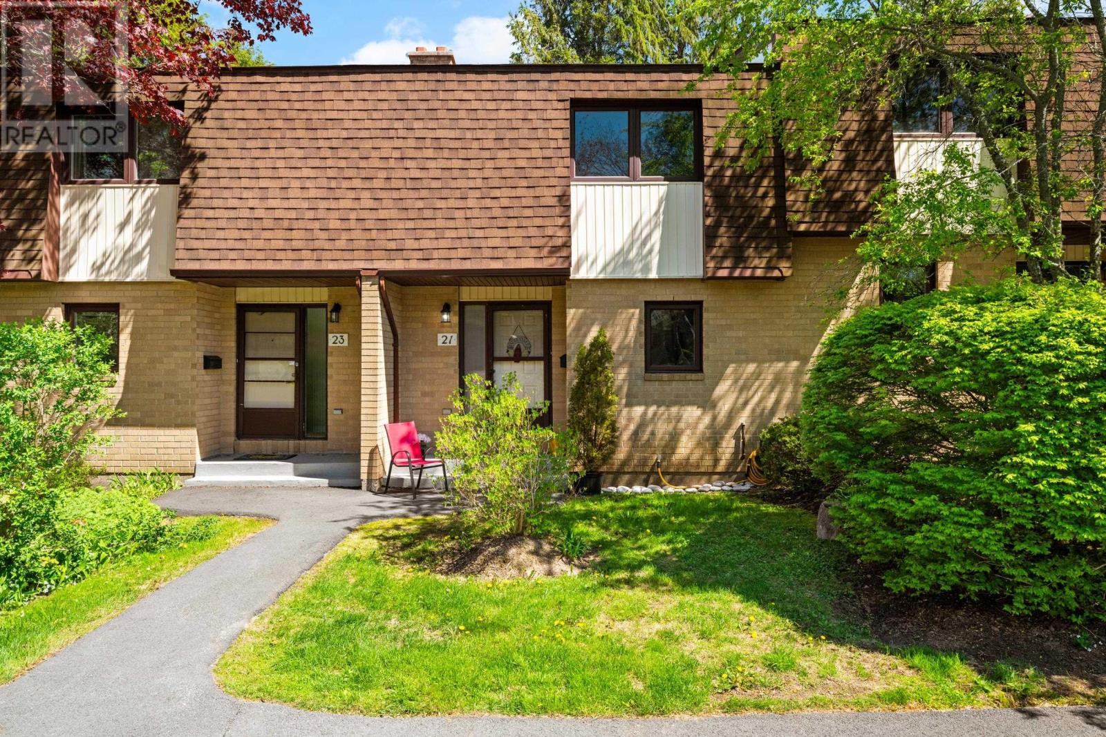 21 Covington Way, Halifax Way - 2