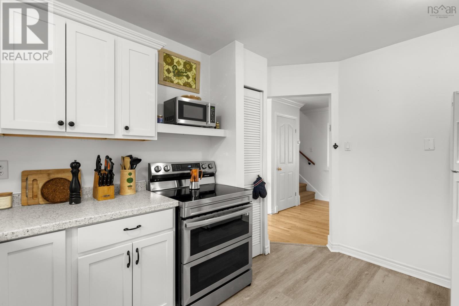 21 Covington Way, Halifax Way - 10