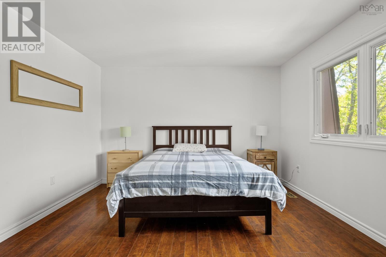 21 Covington Way, Halifax Way - 19