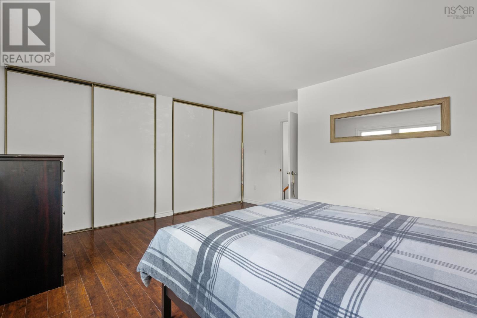 21 Covington Way, Halifax Way - 21