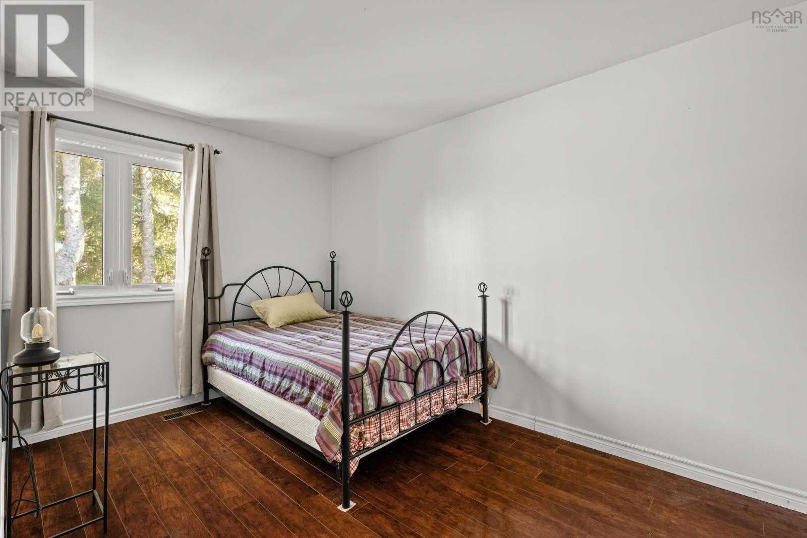 21 Covington Way, Halifax Way - 22