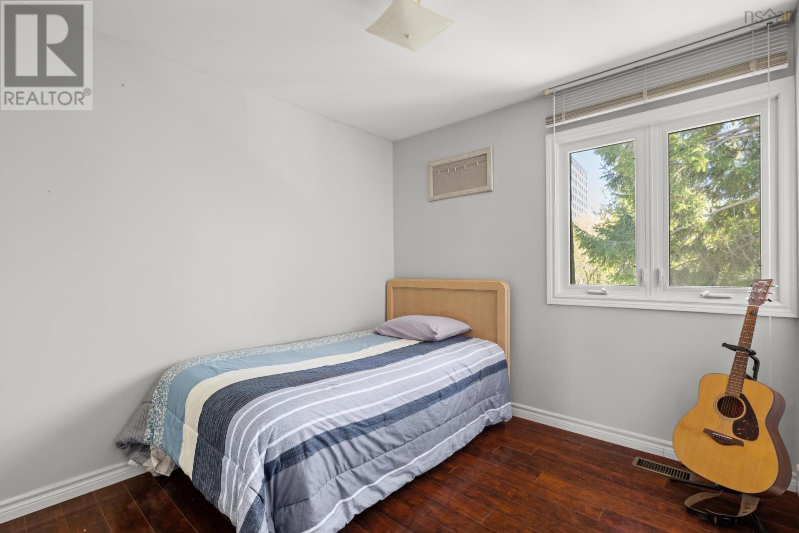 21 Covington Way, Halifax Way - 25
