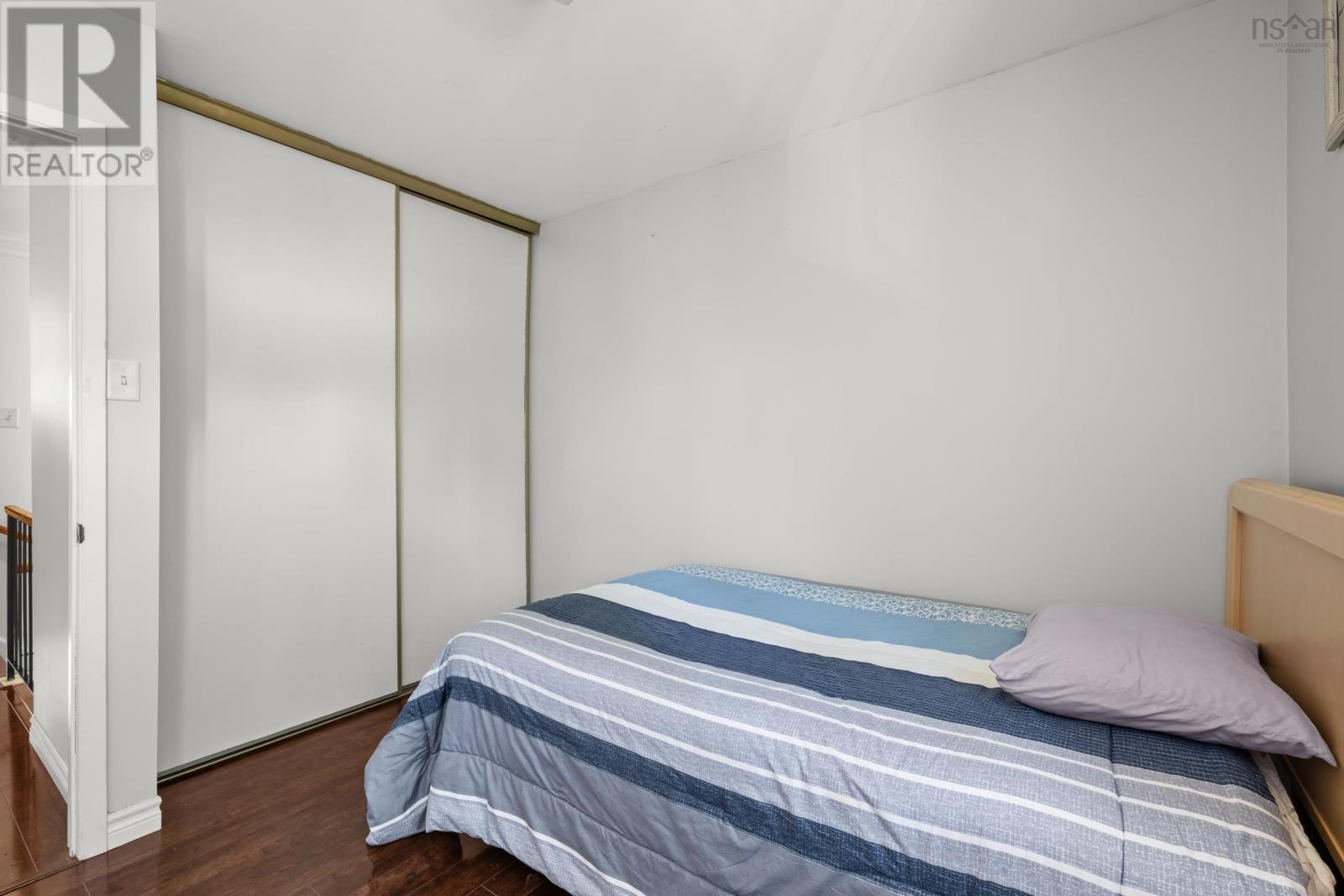 21 Covington Way, Halifax Way - 26
