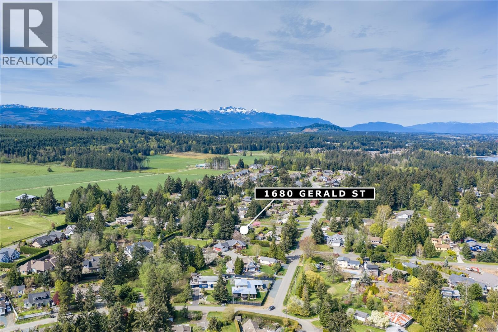1680 Gerald St, Nanoose Bay
