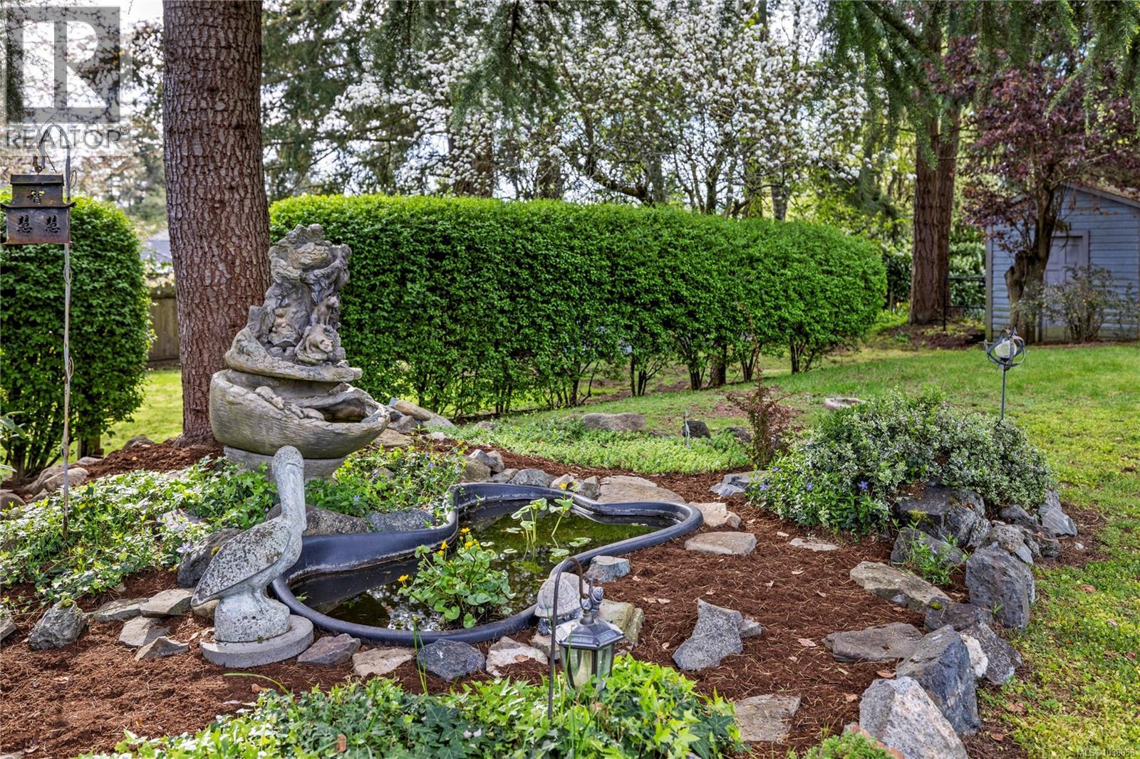 1680 Gerald St, Nanoose Bay