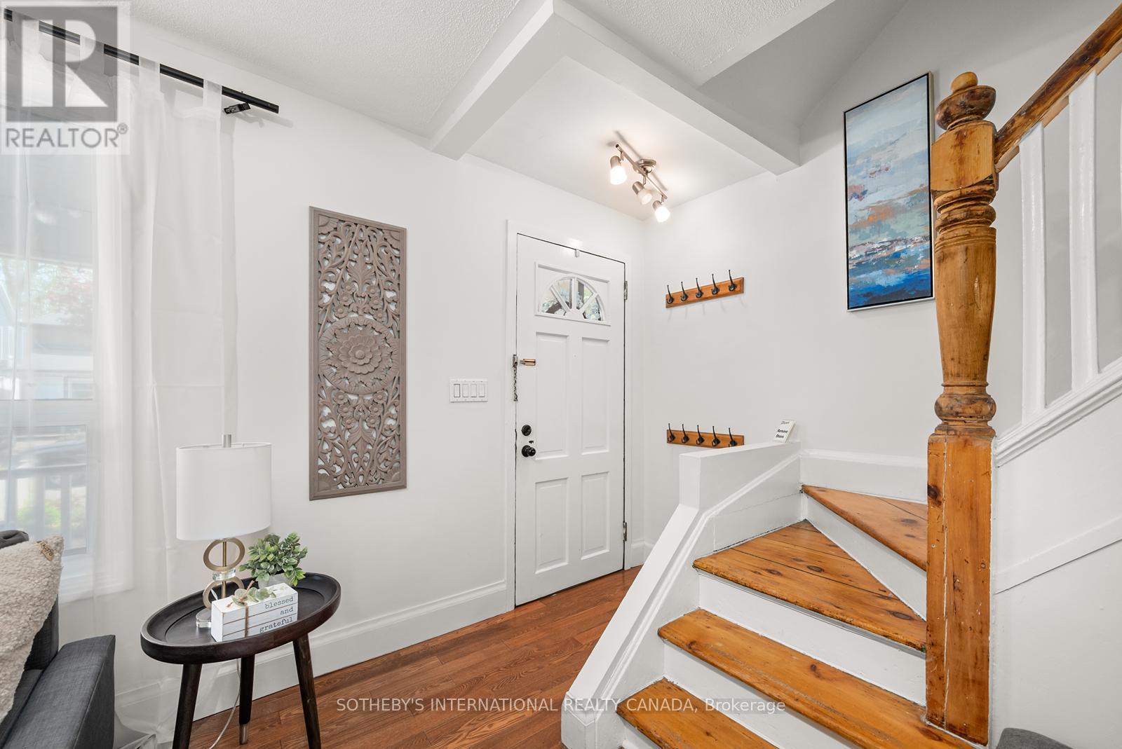 2 WINSTON AVENUE - 13