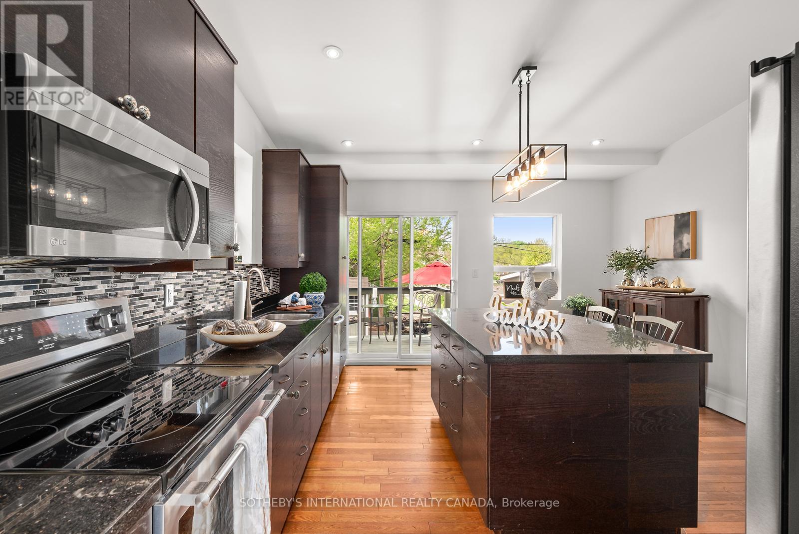 2 WINSTON AVENUE - 20