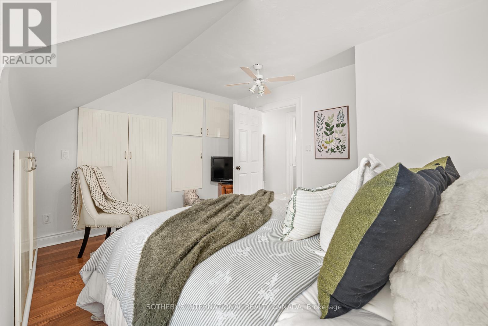 2 WINSTON AVENUE - 30
