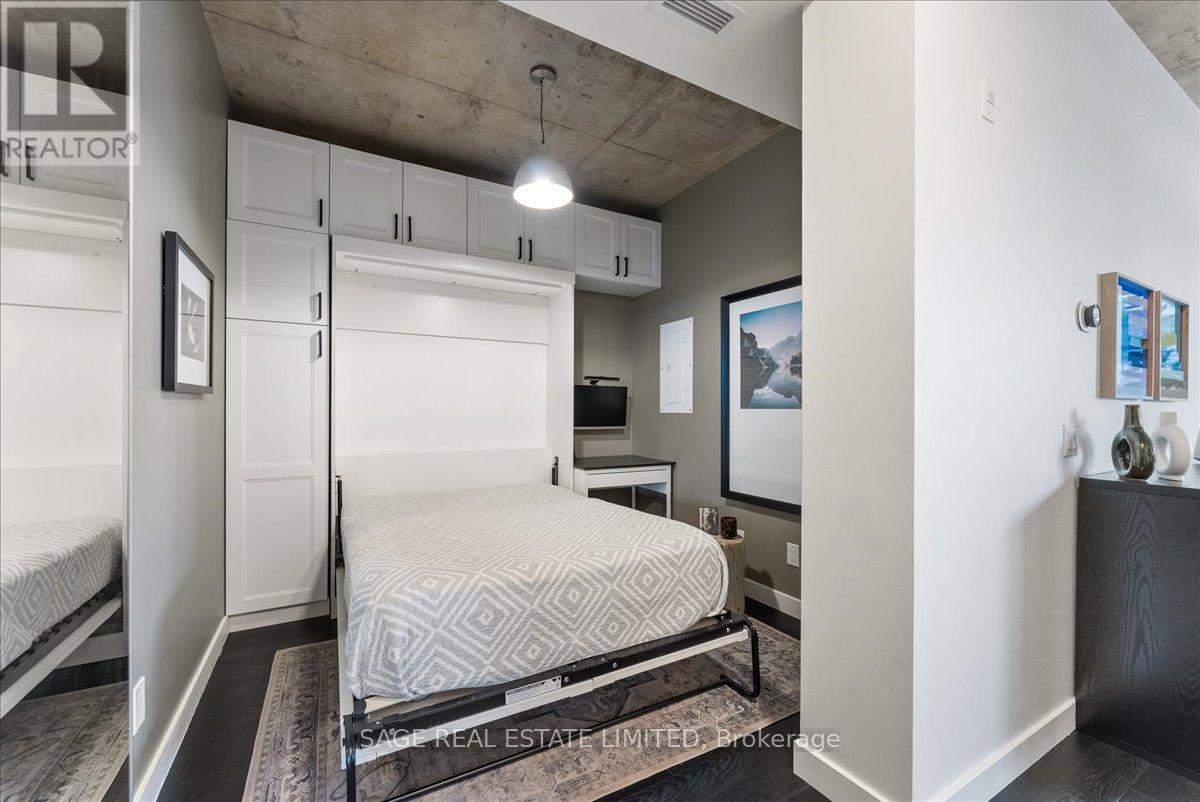 #608 90 BROADVIEW AVENUE - 26