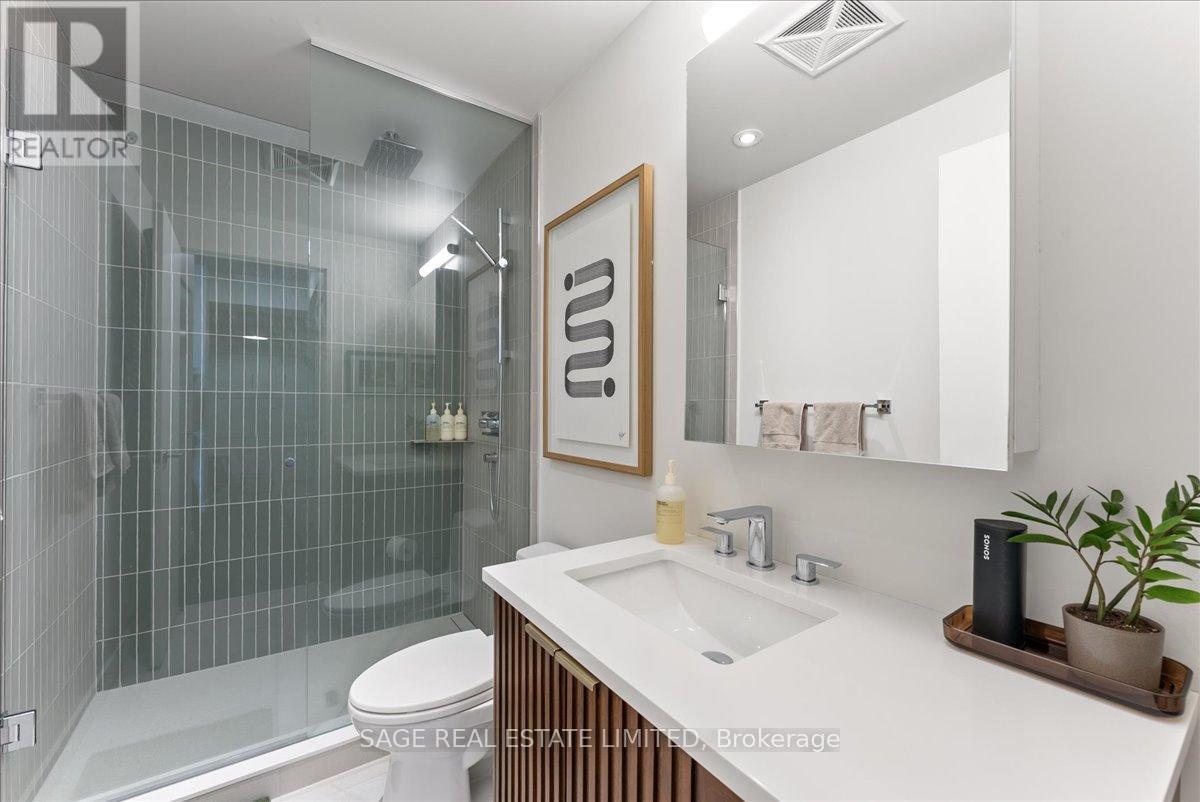 #608 90 BROADVIEW AVENUE - 32
