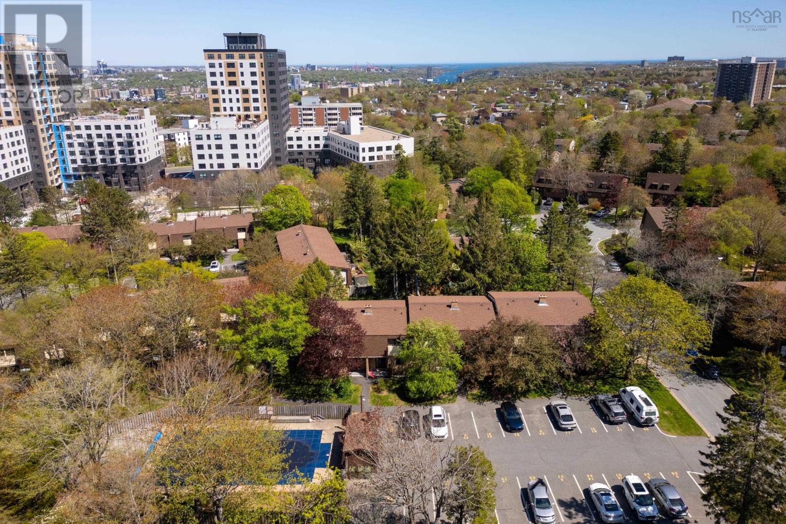 21 Covington Way, Halifax Way - 39