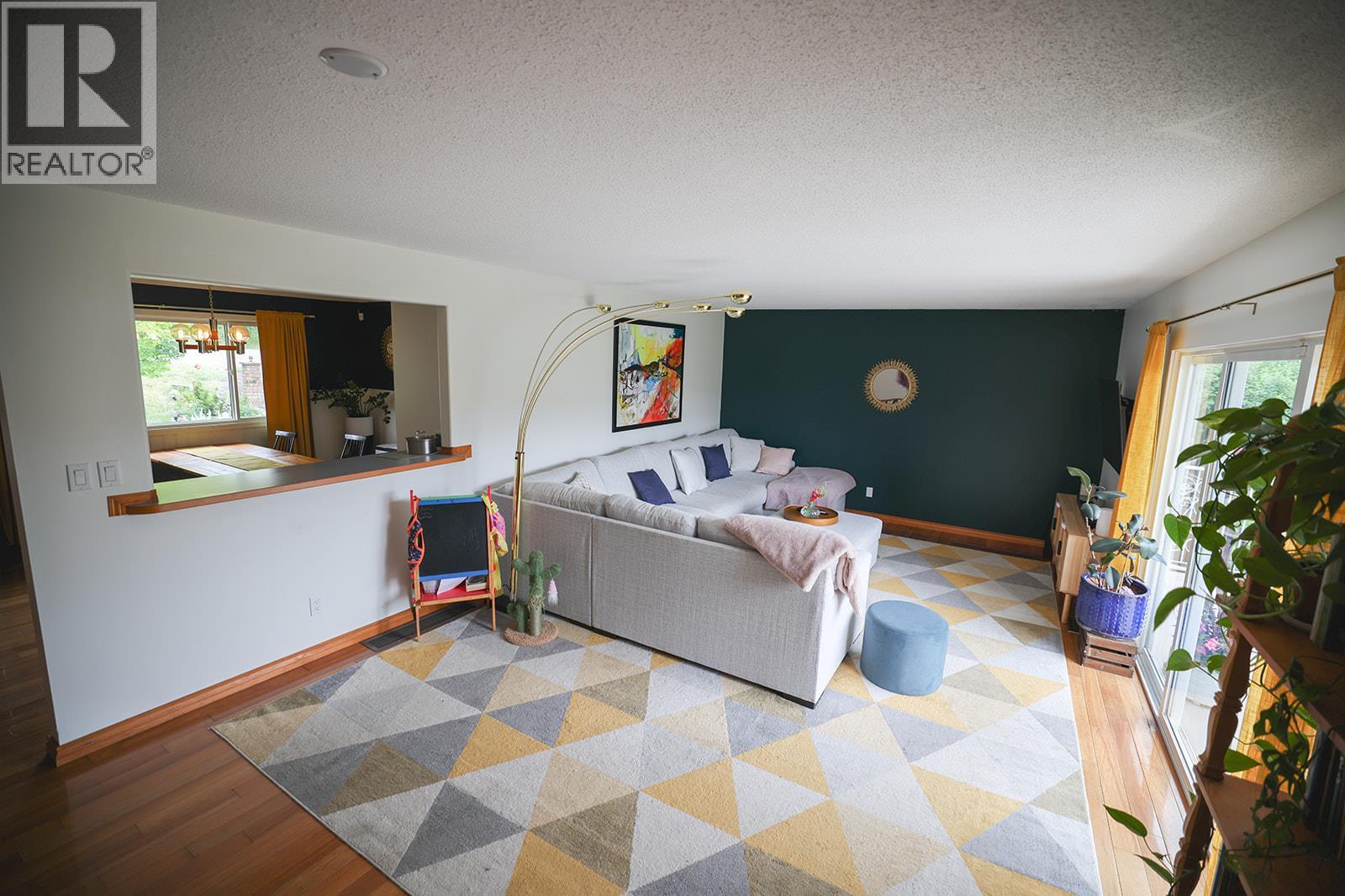 7089 Longacre Drive - 11