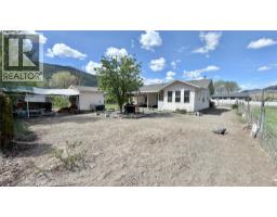 816 Division Street, Midway, BC V0H1M0 Photo 19