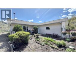 816 Division Street, Midway, BC V0H1M0 Photo 11