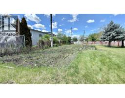 816 Division Street, Midway, BC V0H1M0 Photo 17