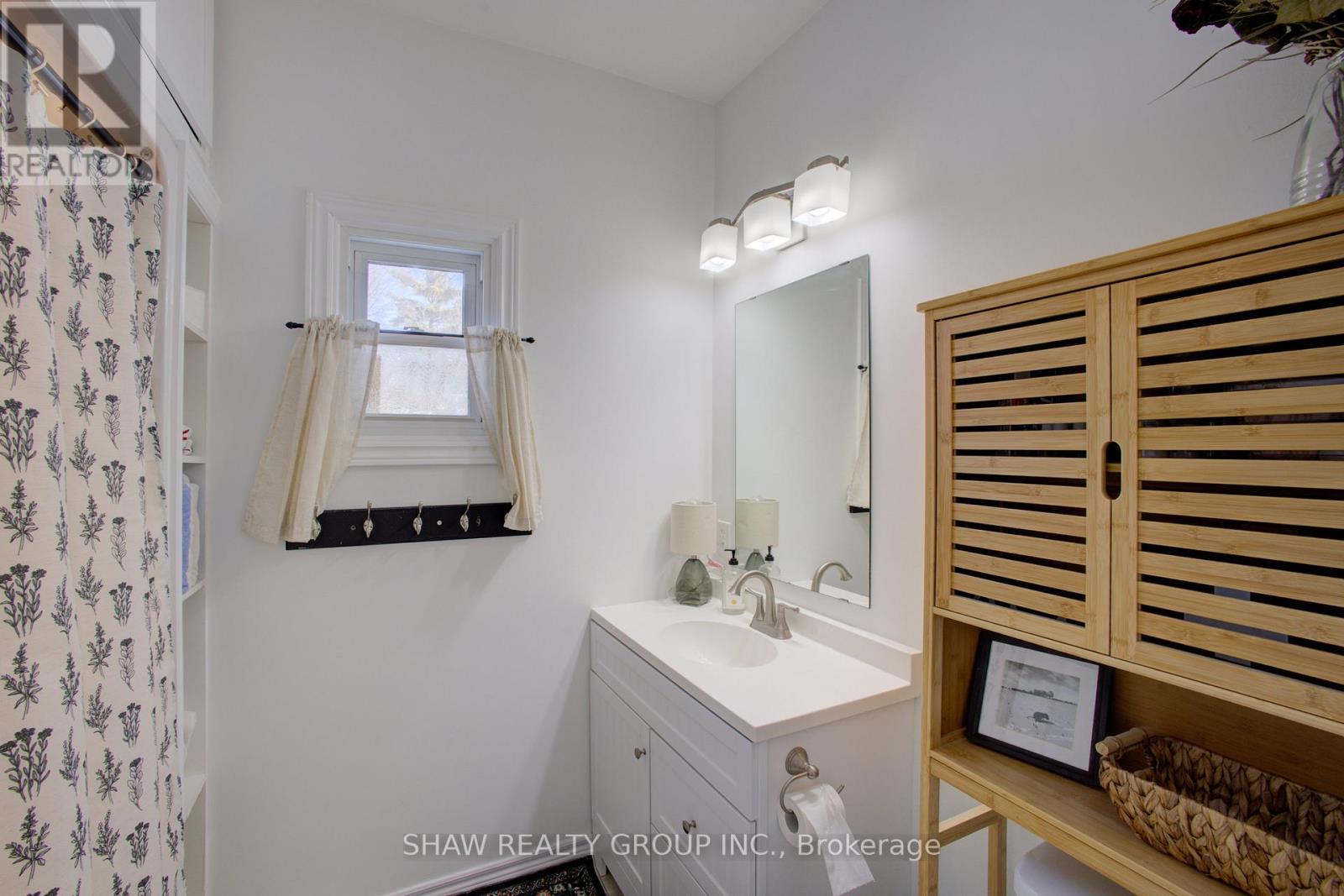 101 JOHN STREET - 17