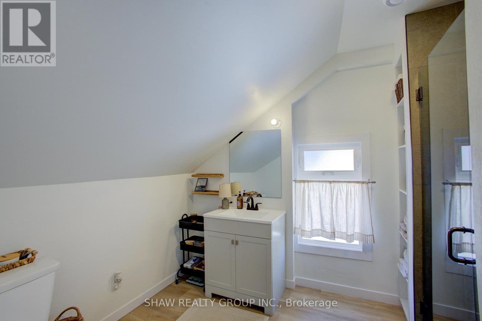 101 JOHN STREET - 21