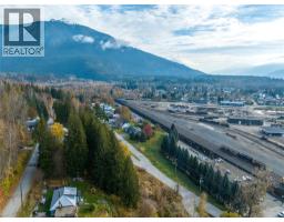125 Maple Street, Revelstoke, BC V0E2S0 Photo 8