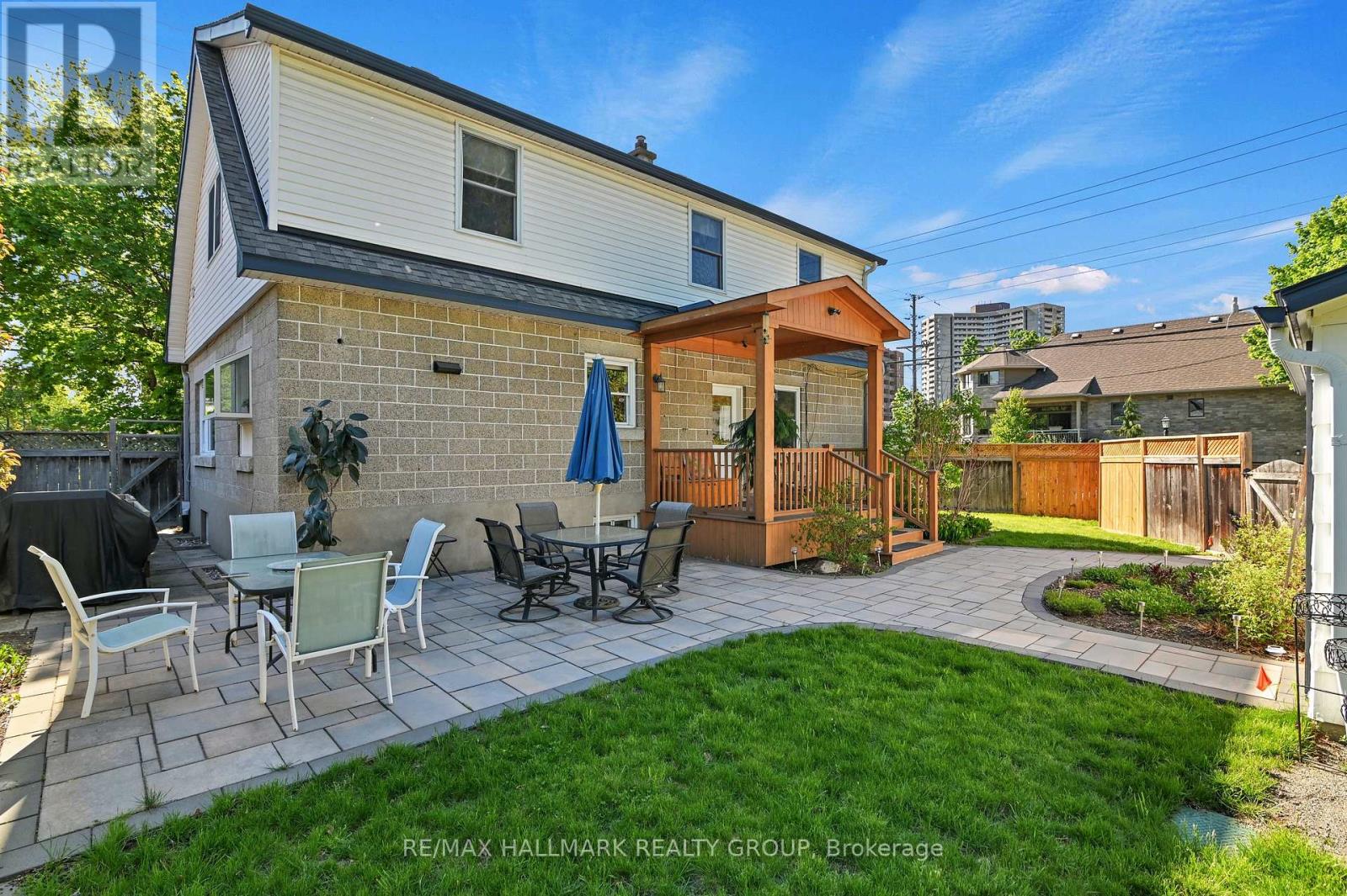 401 RICHARDSON AVENUE - 33
