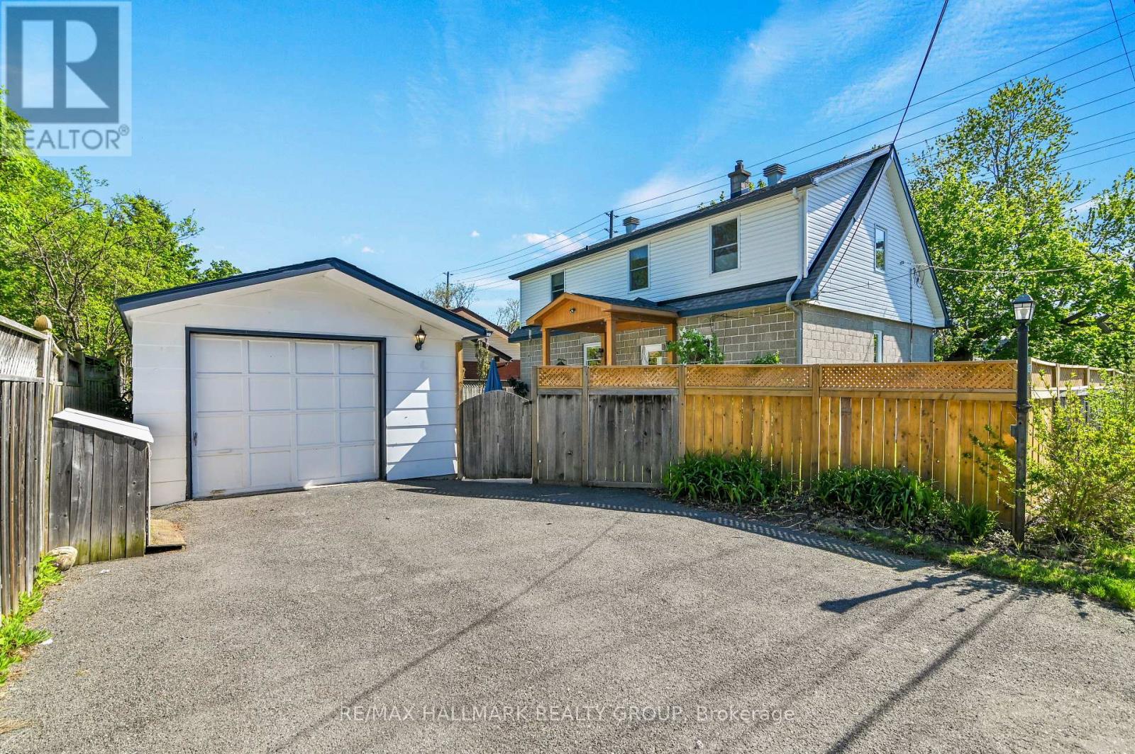 401 RICHARDSON AVENUE - 35