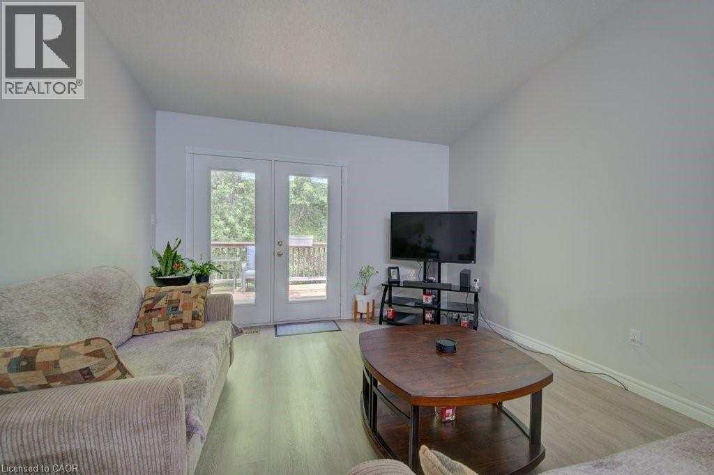58D HARRIS Avenue - 21