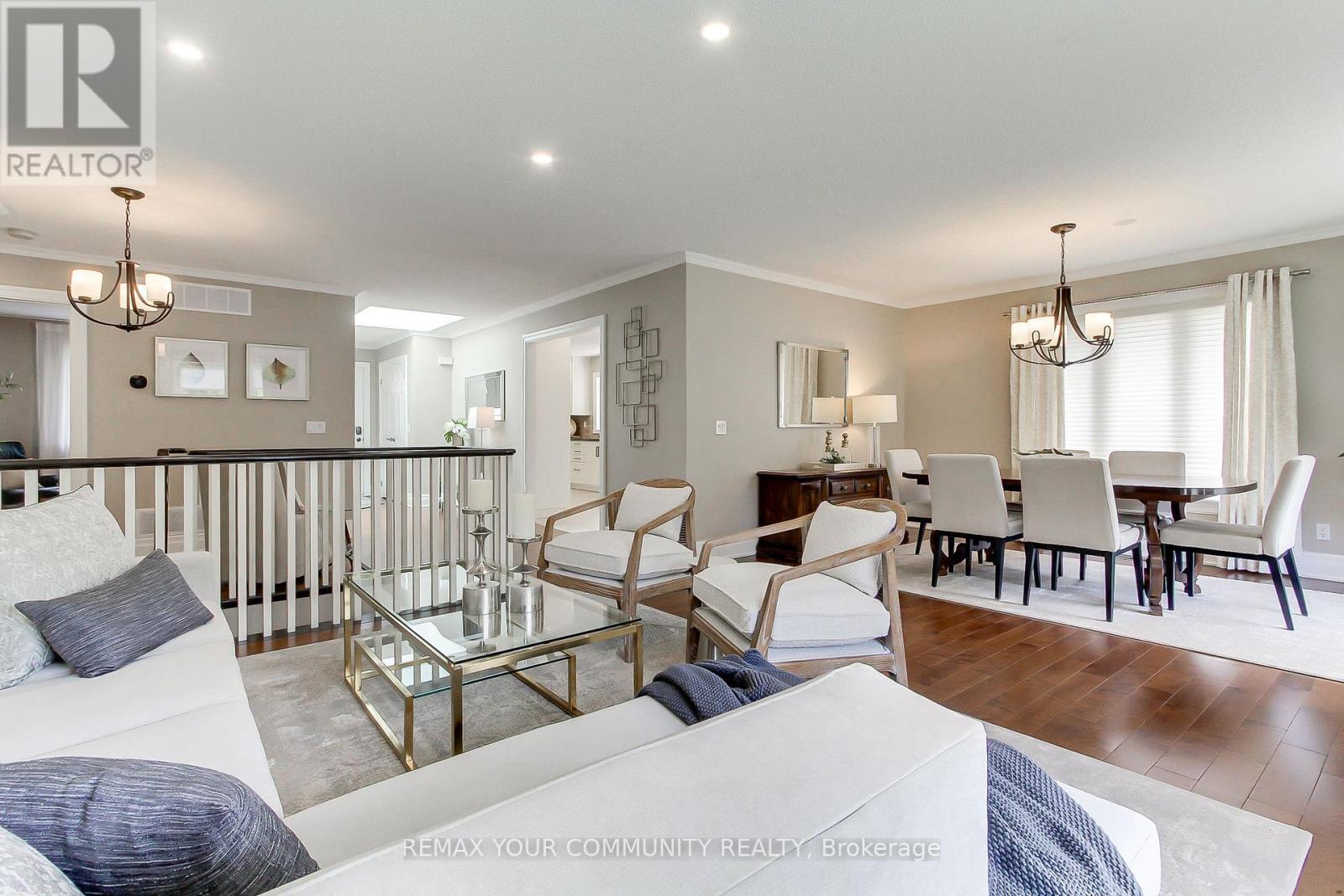 #5 23 REDDINGTON DRIVE - 19