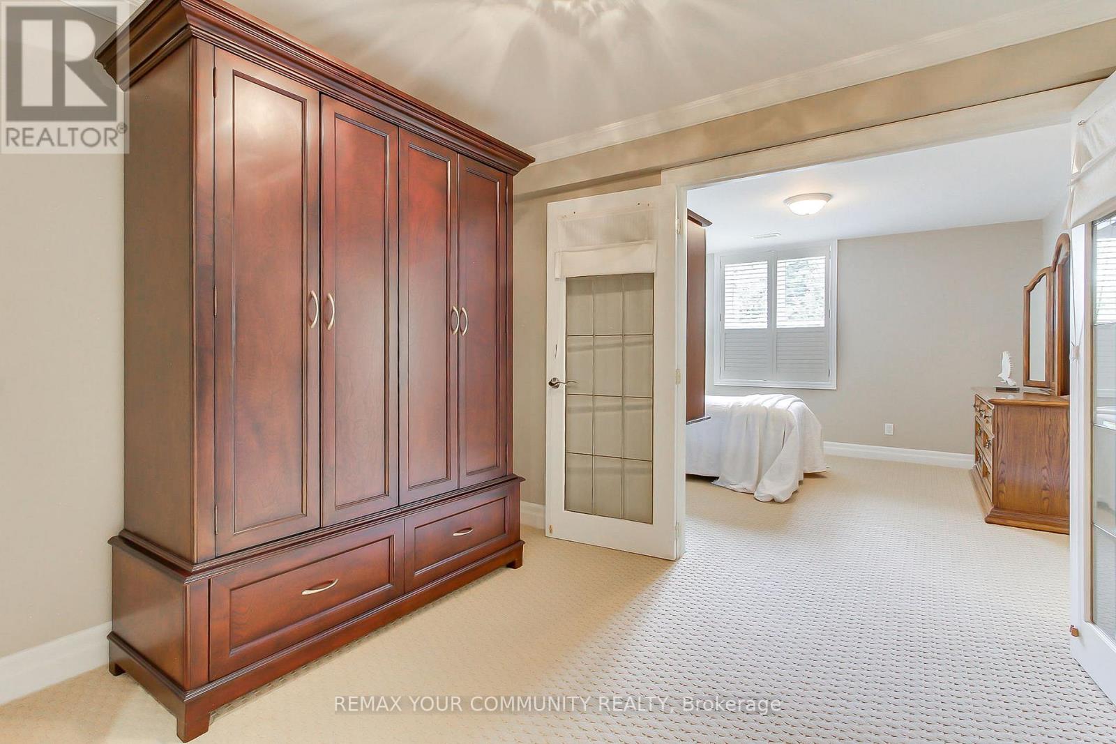#5 23 REDDINGTON DRIVE - 39