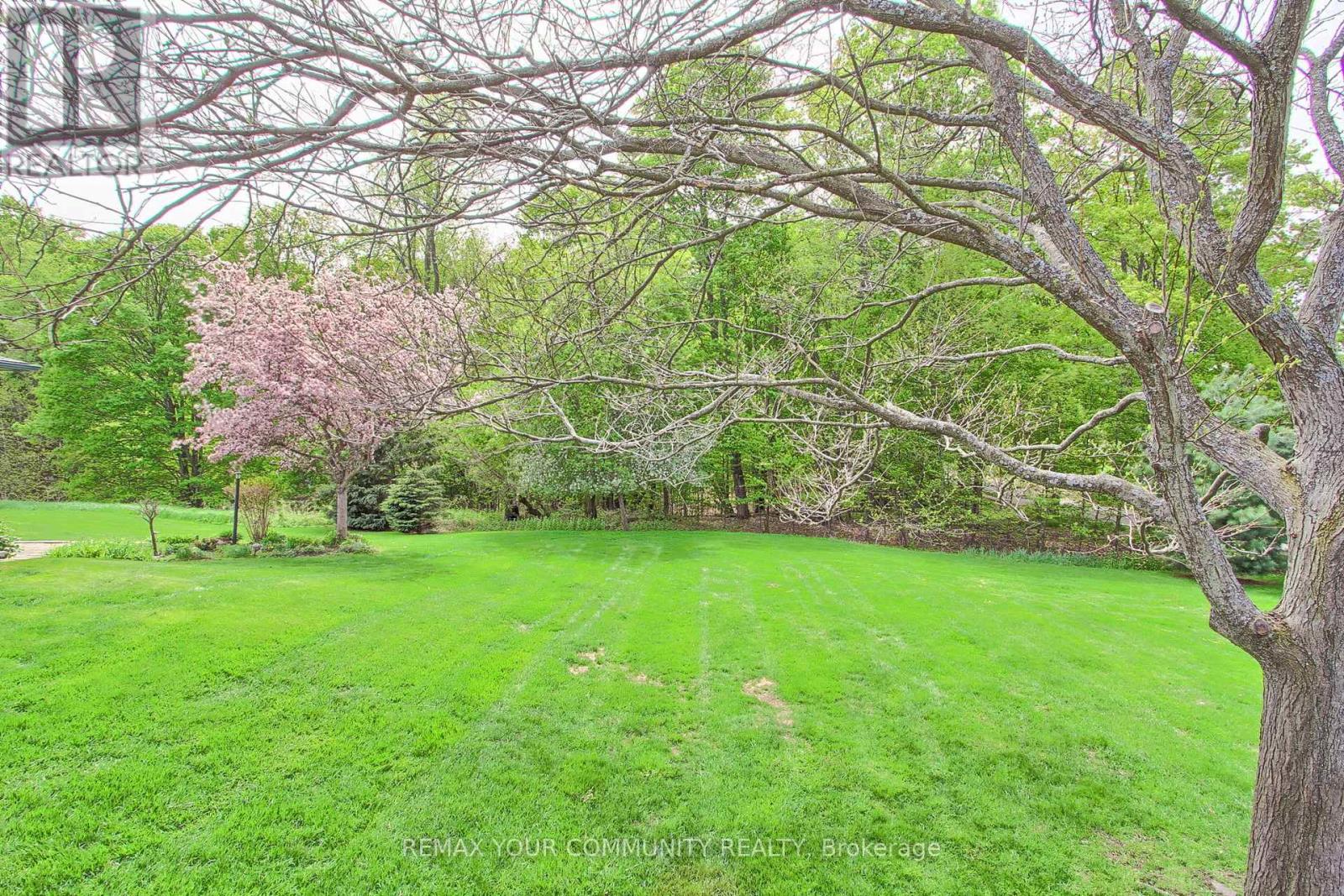 #5 23 REDDINGTON DRIVE - 47