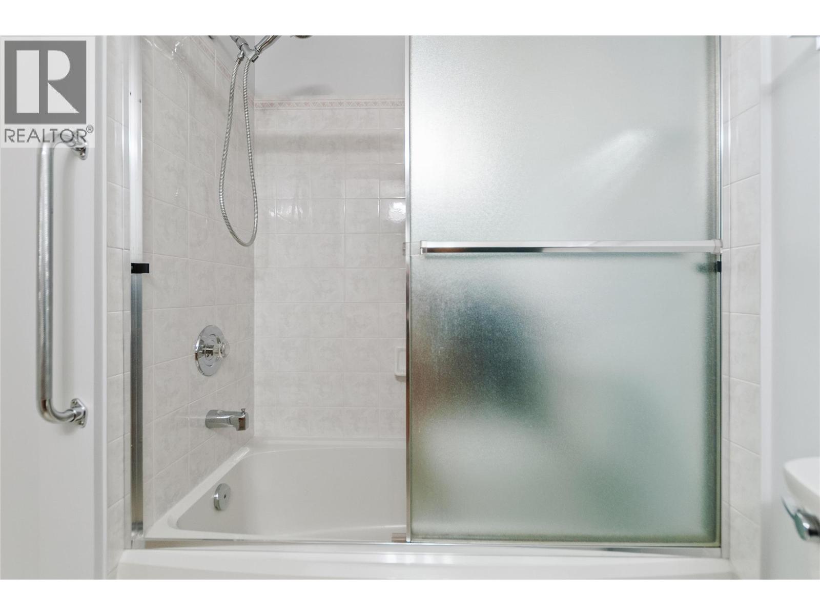 2401 South Main Street Unit# 202, Penticton