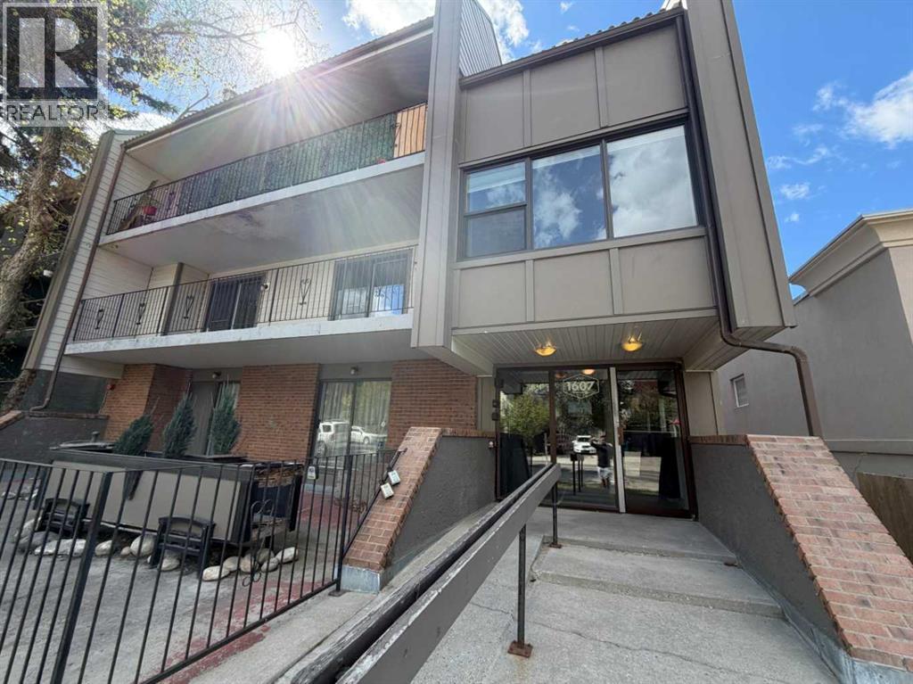 #2 1607 26 Avenue SW - 23