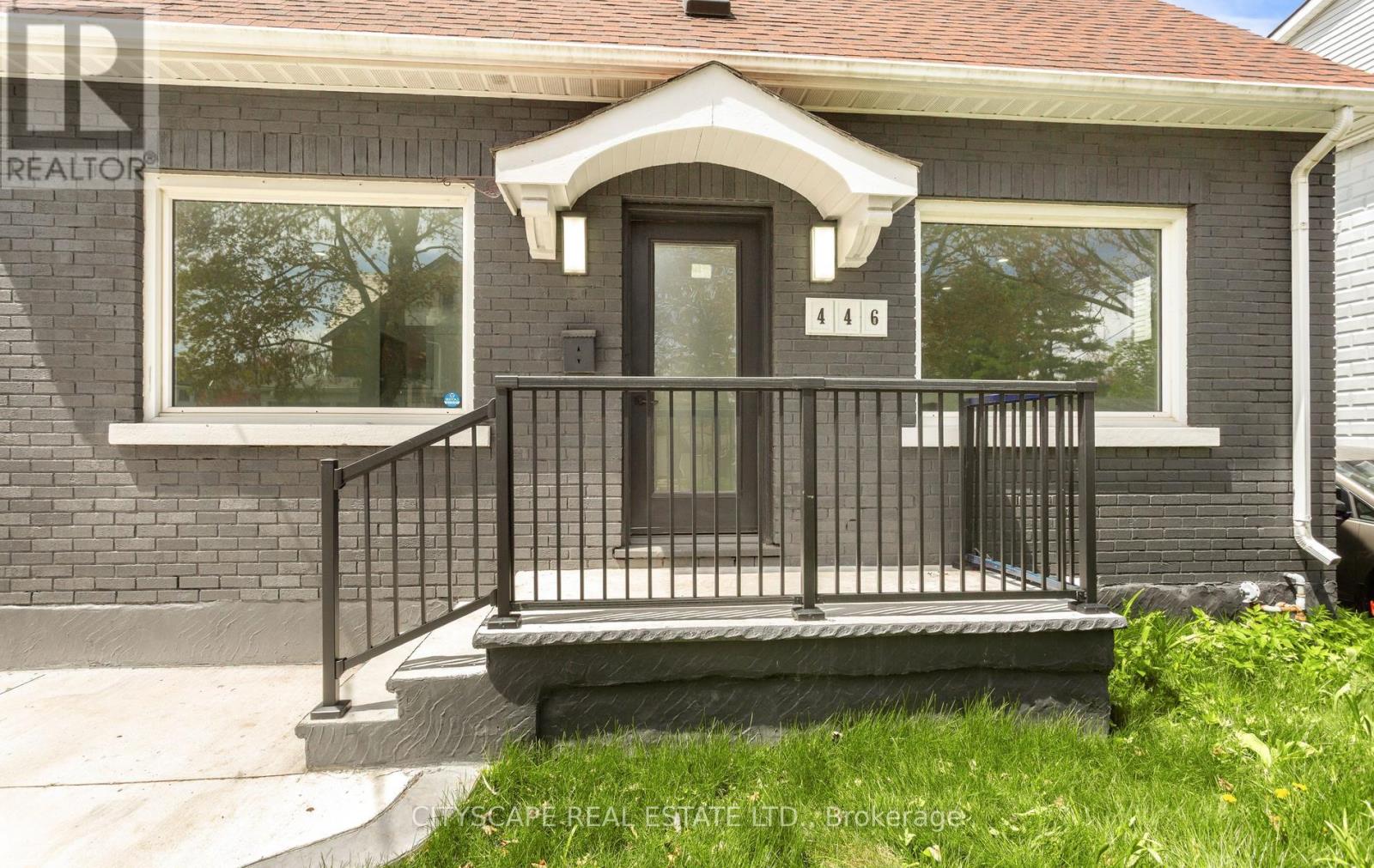 446 ARGYLE STREET - 3