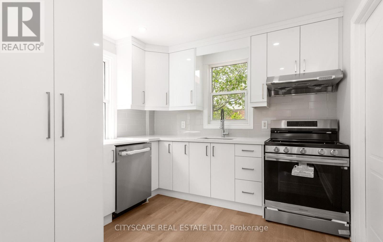 446 ARGYLE STREET - 9