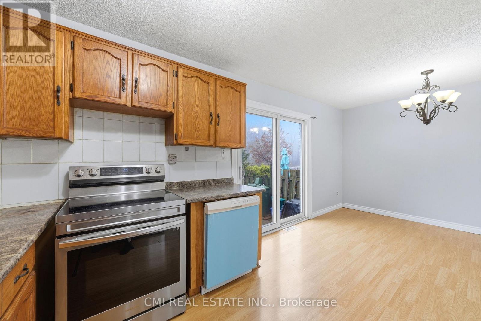 #44 1300 UPPER OTTAWA STREET - 11