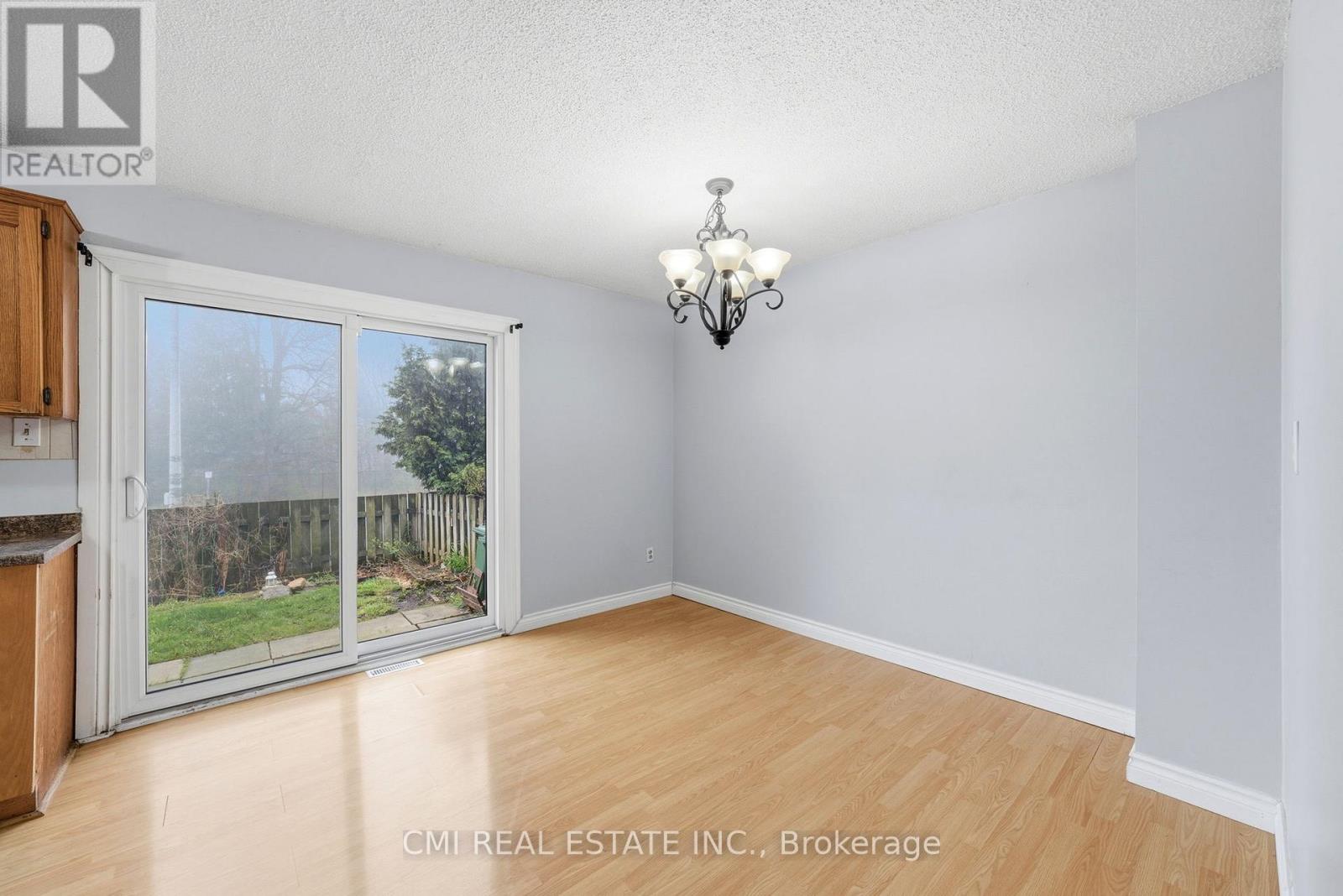 #44 1300 UPPER OTTAWA STREET - 14