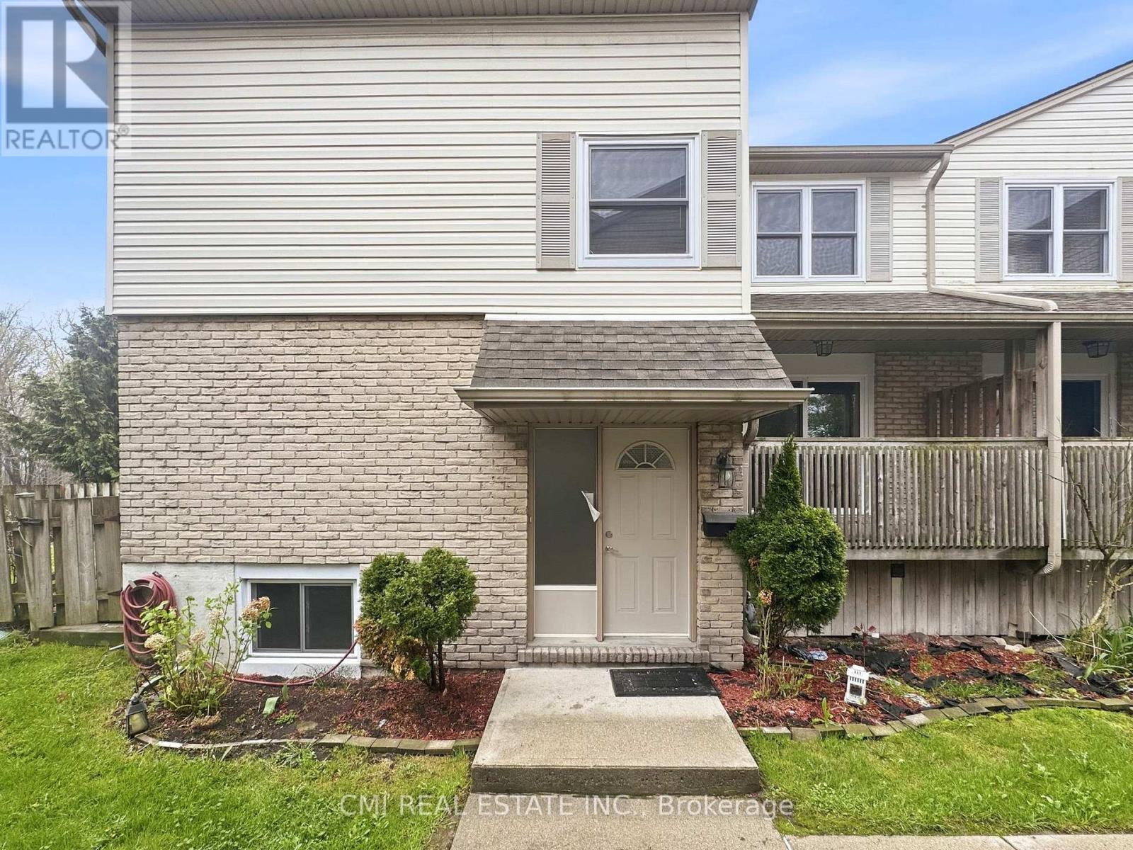 #44 1300 UPPER OTTAWA STREET - 2