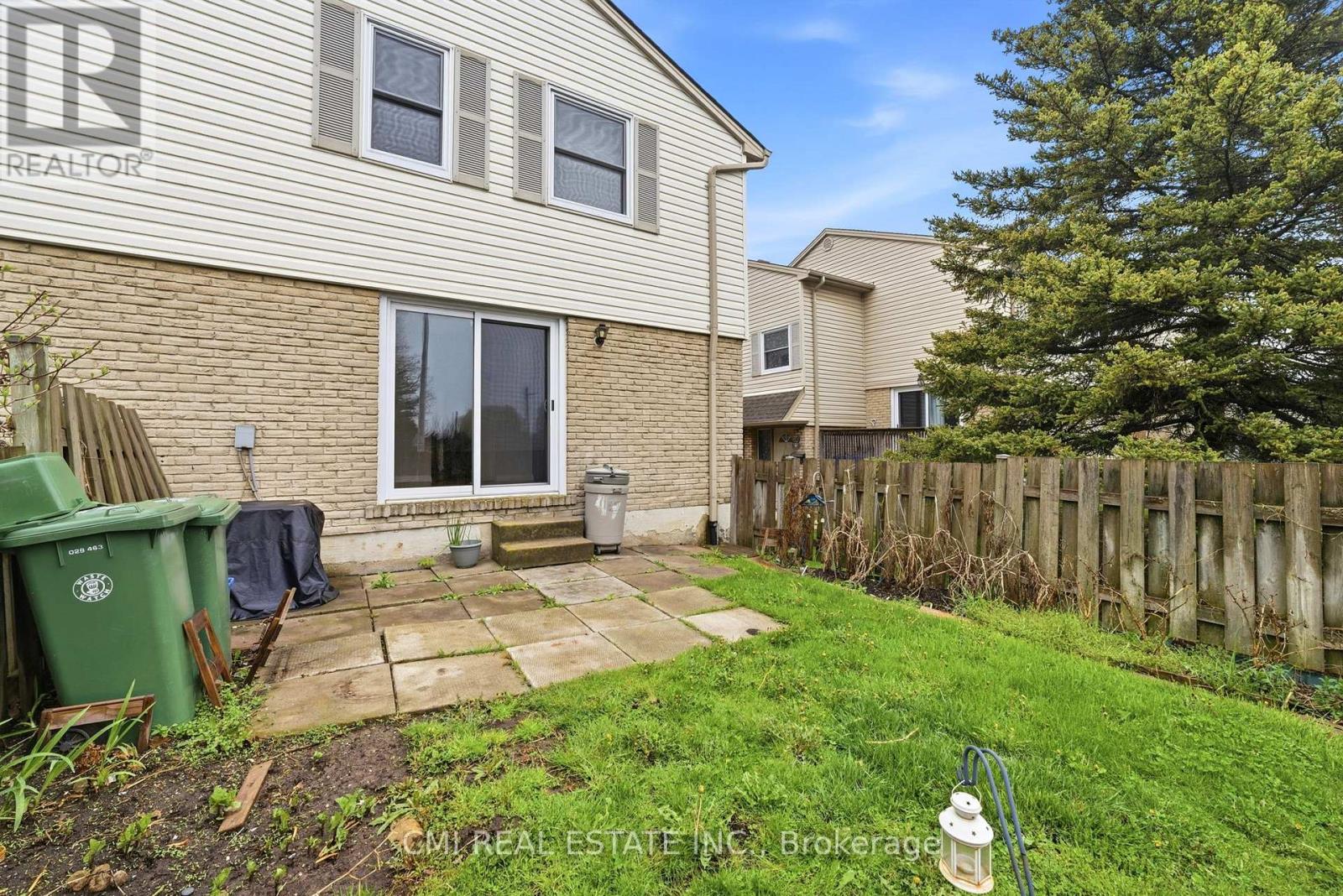 #44 1300 UPPER OTTAWA STREET - 39