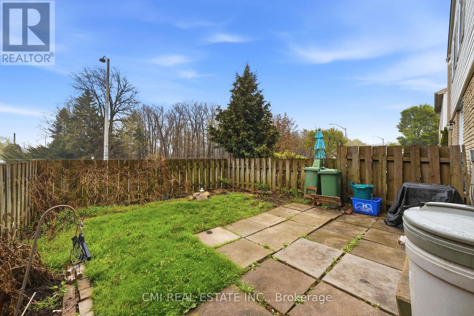 #44 1300 UPPER OTTAWA STREET - 40