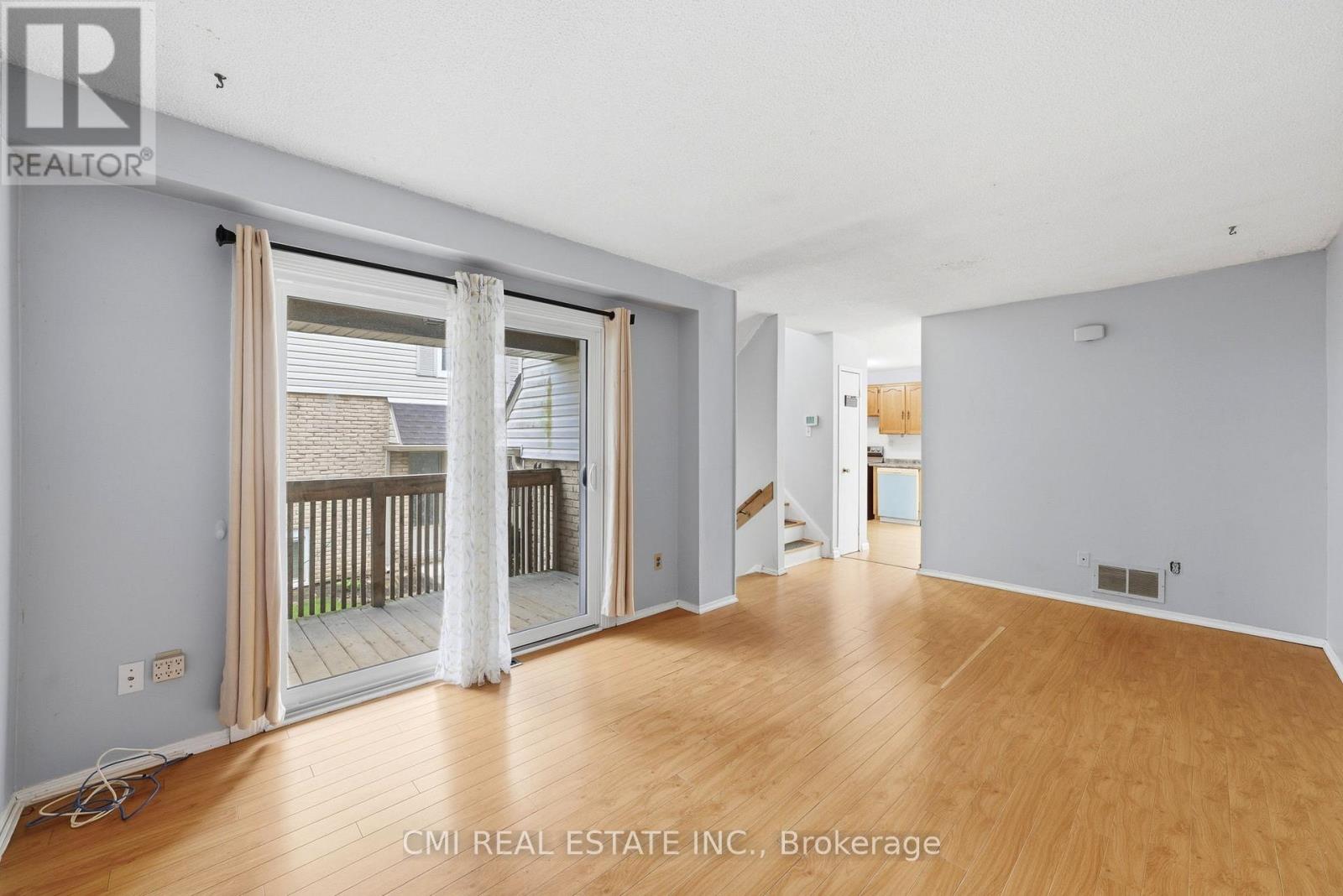 #44 1300 UPPER OTTAWA STREET - 7