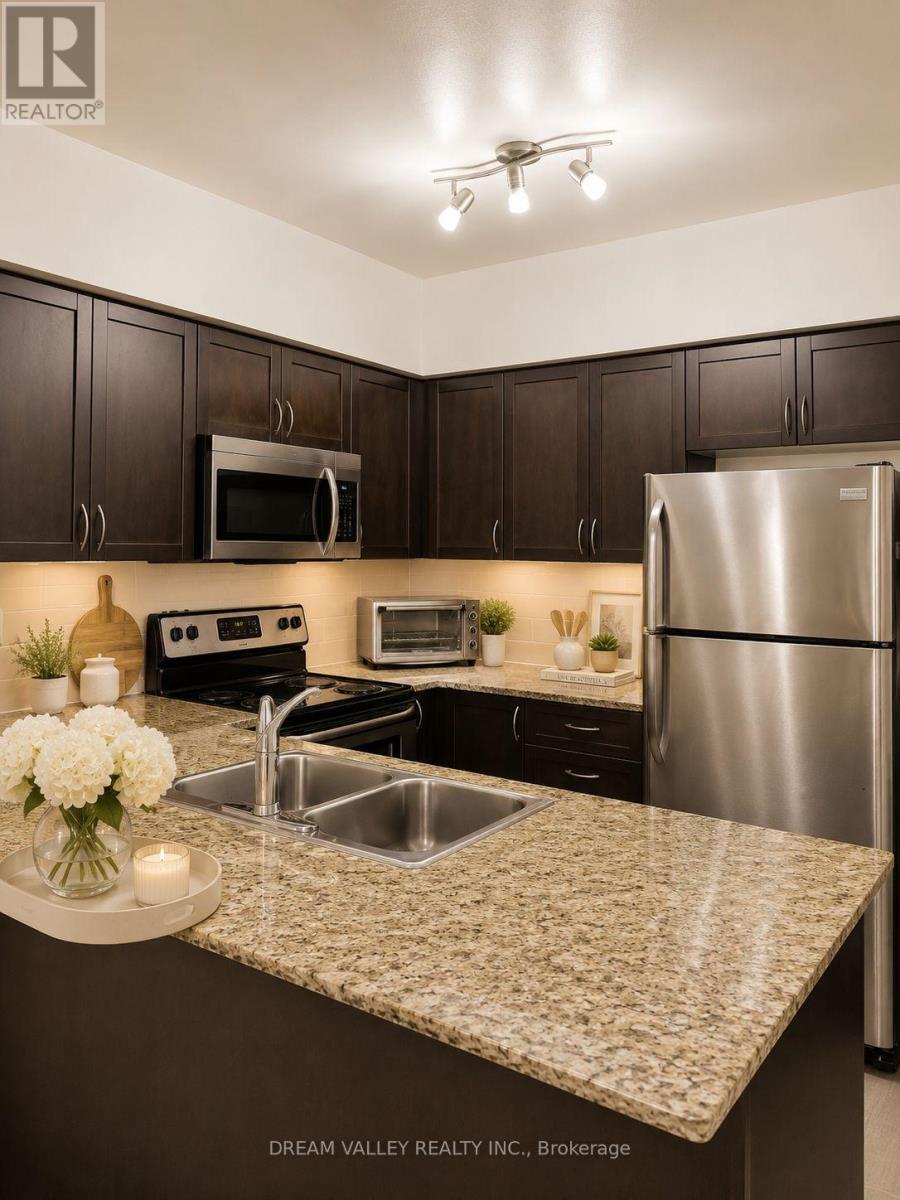 #1114 812 LANSDOWNE AVENUE - 12