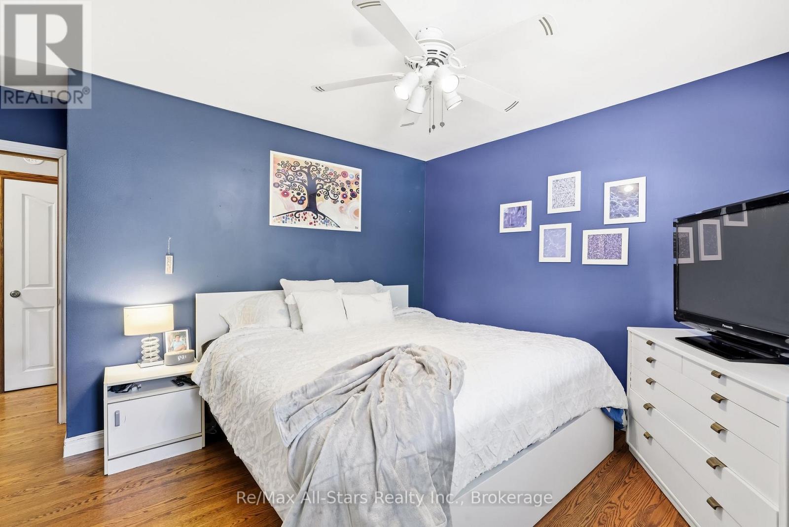 54 GRANDVIEW STREET S - 14