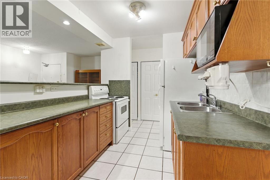 #102 264 OAKDALE Avenue - 10