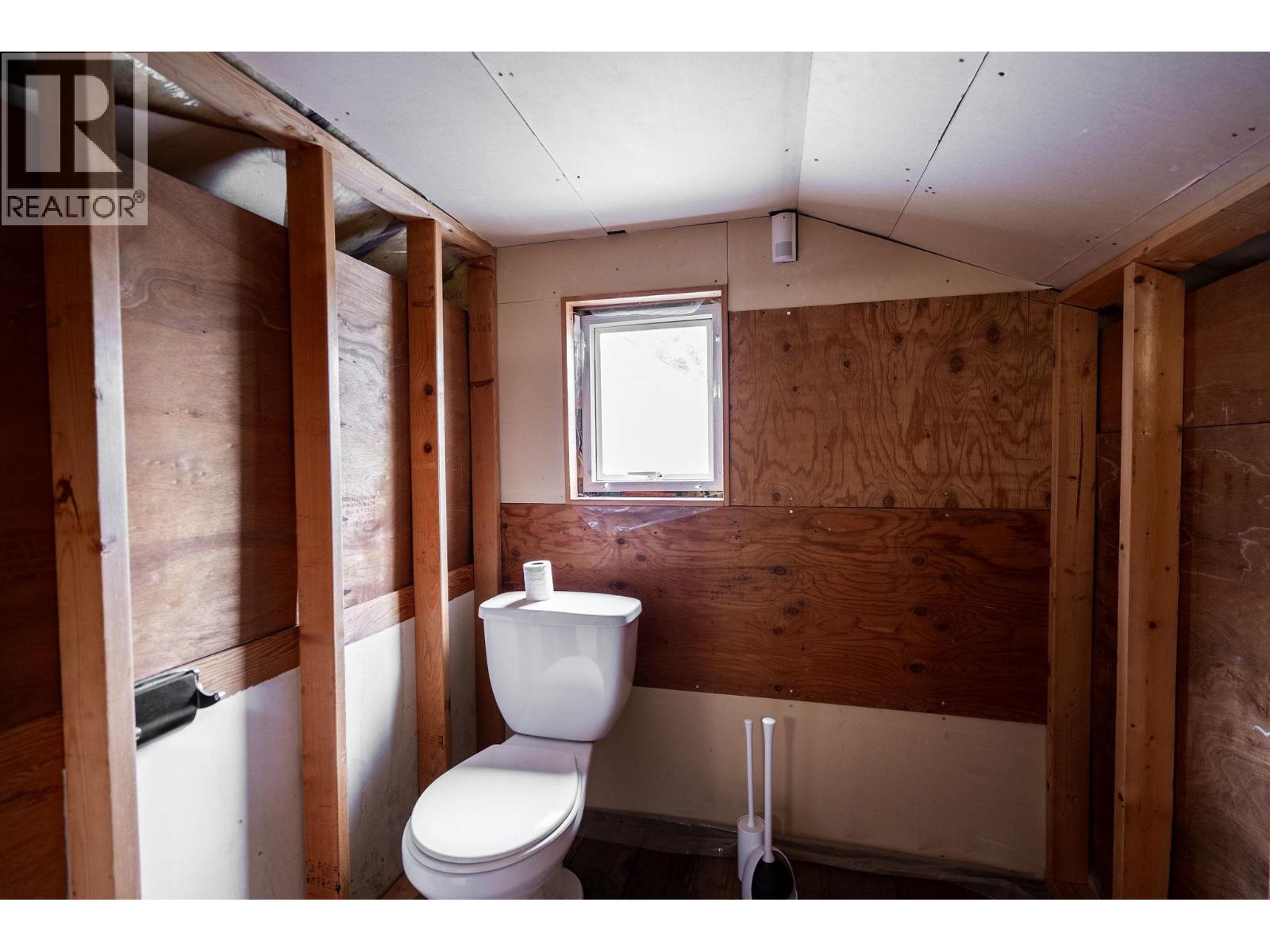 2006 HAMILTON STREET, New Westminster