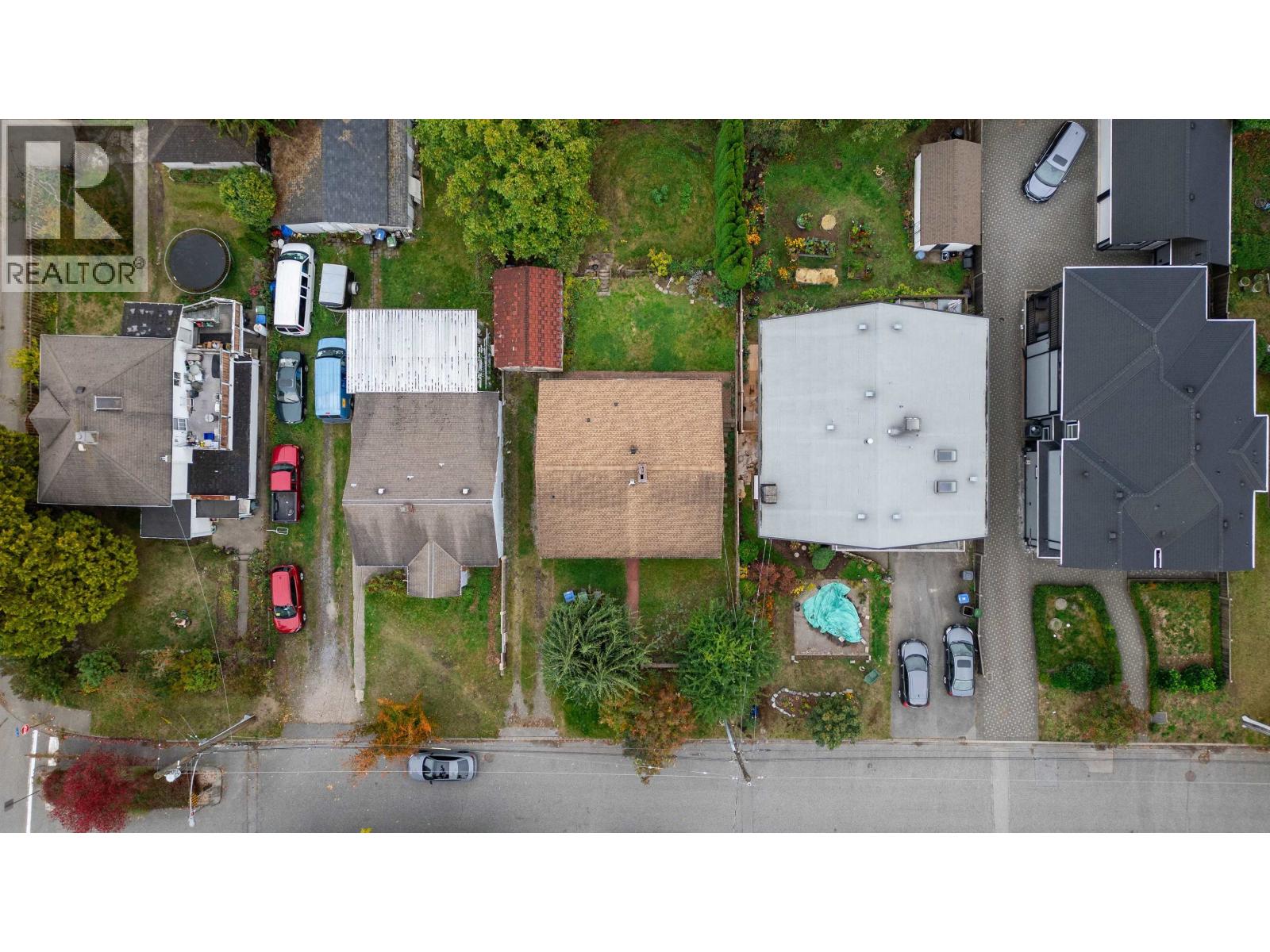 2006 HAMILTON STREET, New Westminster
